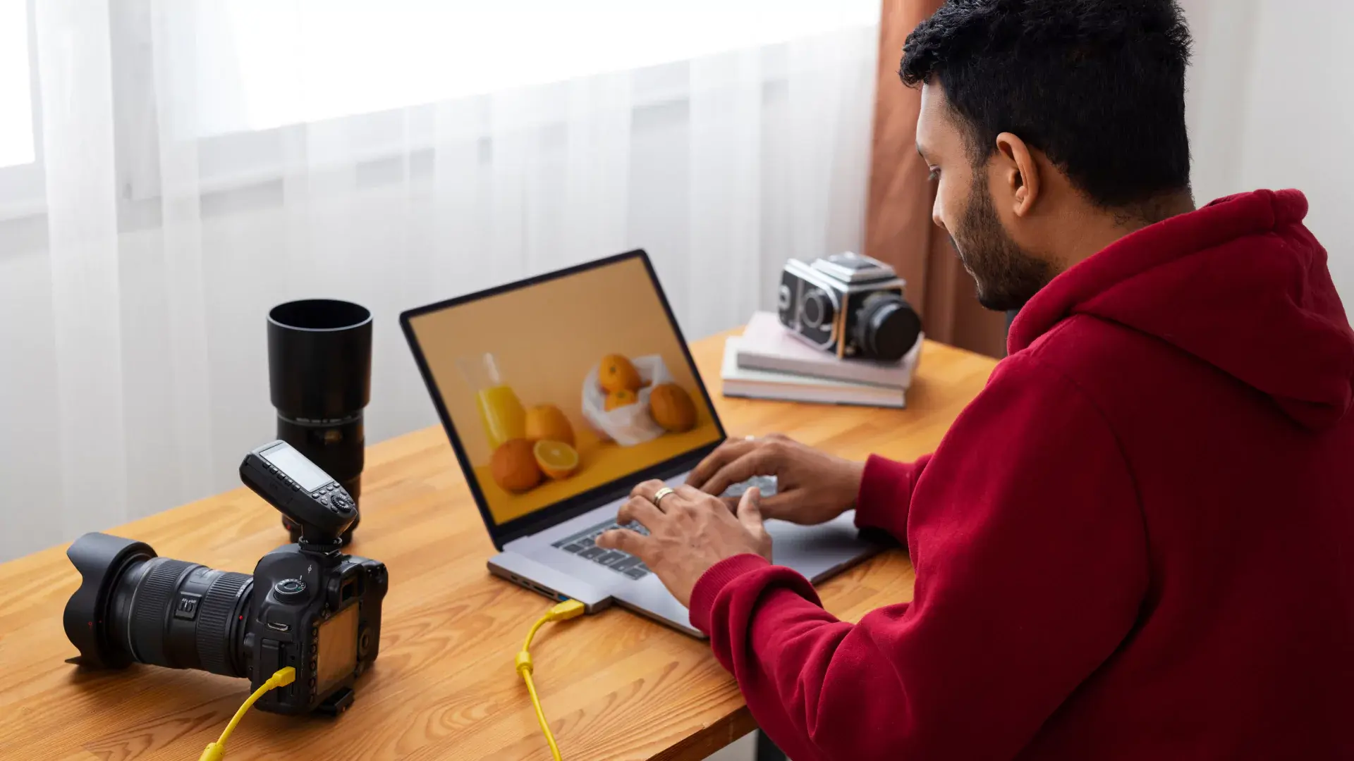 Drop Your Image – Empowering Creativity through a Dynamic Image Variation Portal